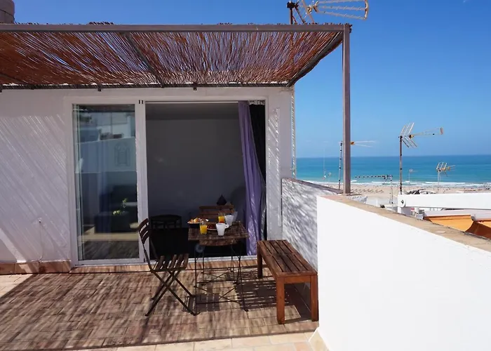 Impluvium Conil-Terraza Privada-Parking- Mayores De 25 Anos