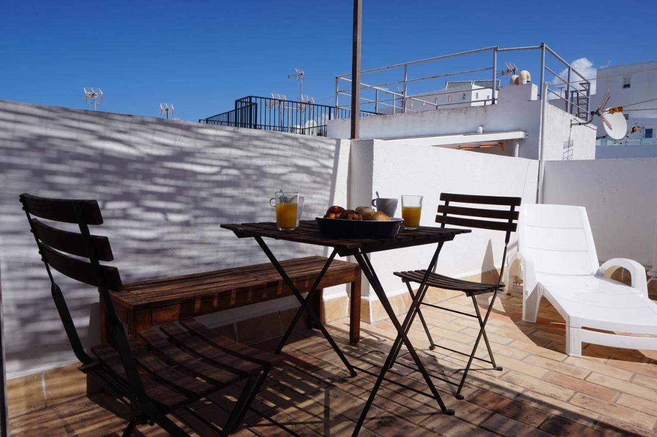 Impluvium Conil-terraza Privada-parking- Mayores De 25 Anos *
